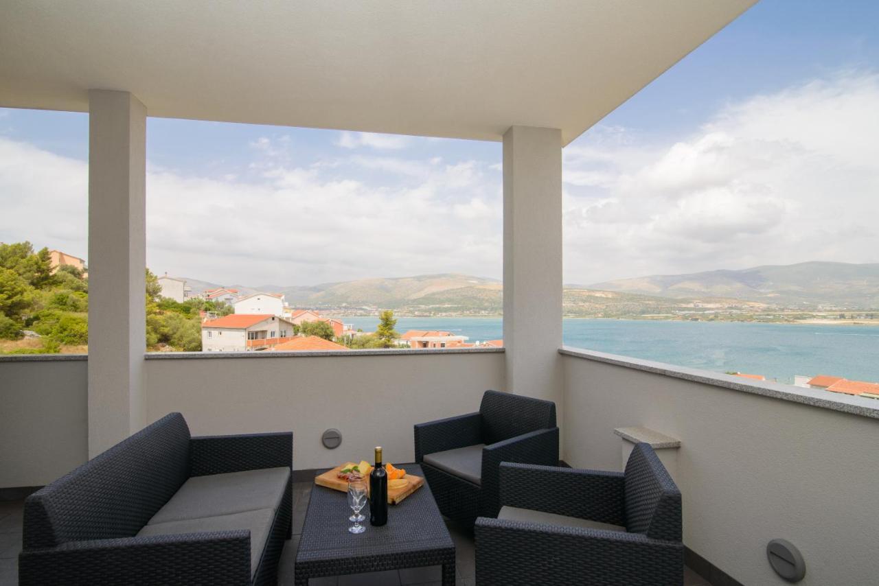 Apartments Pelja Trogir Exteriör bild