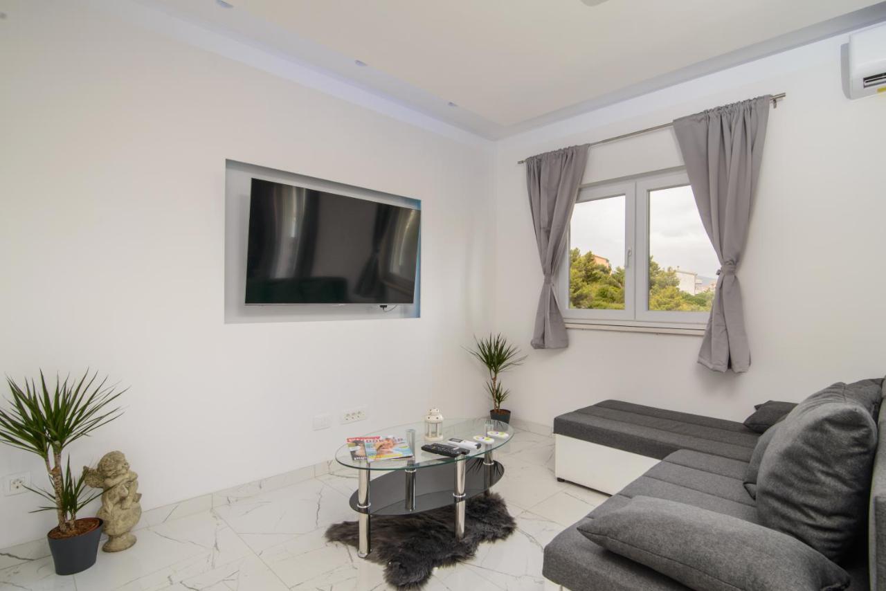 Apartments Pelja Trogir Exteriör bild