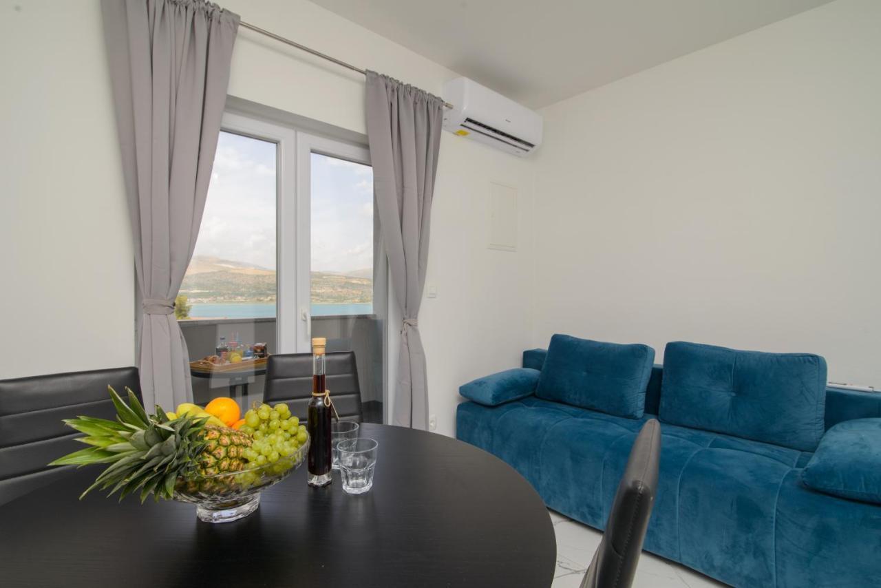 Apartments Pelja Trogir Exteriör bild