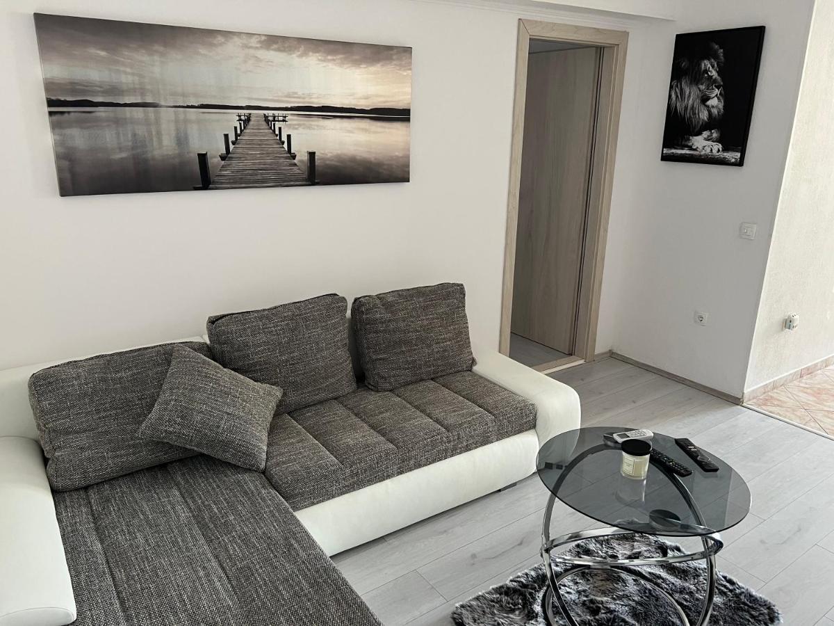 Apartments Pelja Trogir Exteriör bild